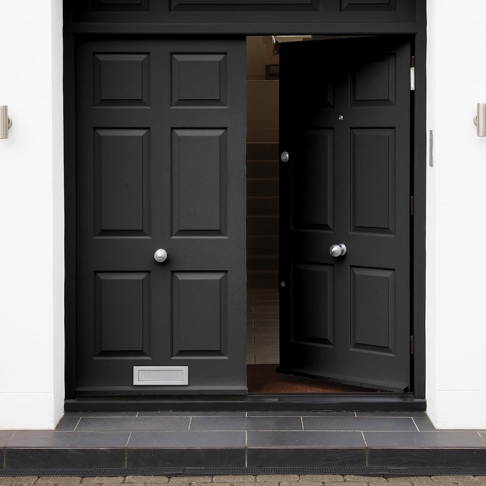image 1 of Sandtex 10 Year Exterior Satin Paint - Black - 750ml
