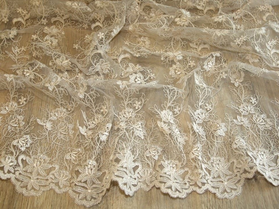 Beige Heavy Guipure Lace Fabric for Bridal, Dressmaking, 137cm / 53" Wide - per metre