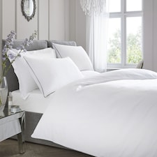 Appletree 200TC Plain Dye Duvet Cover Set White with Silver Piping