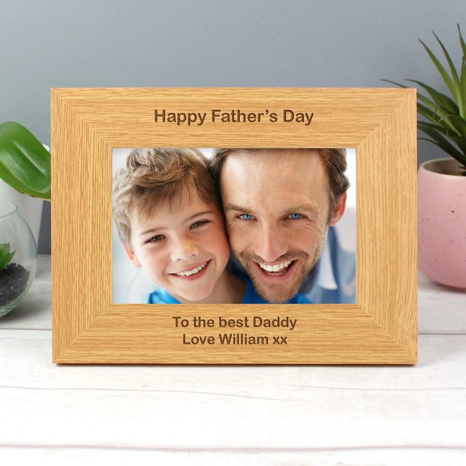 image 1 of Personalised Short Message 6x4 Landscape Oak Finish Photo Frame