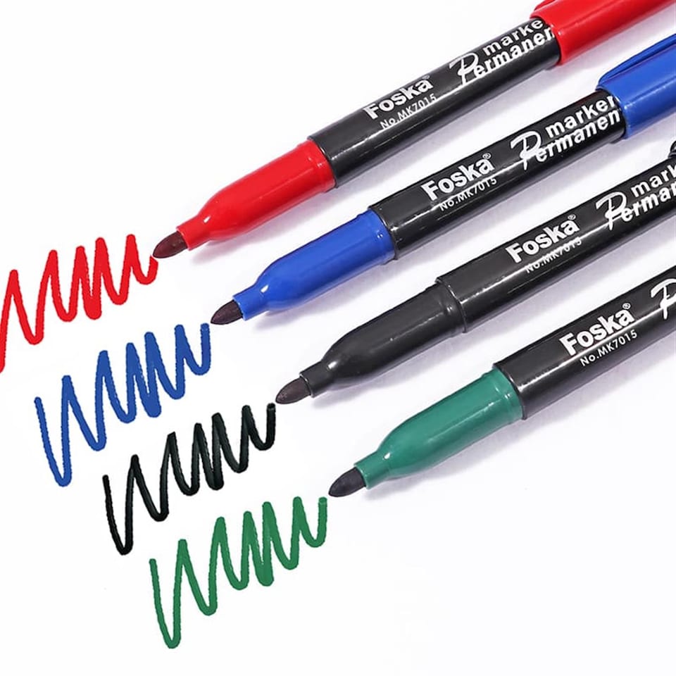 image 1 of Pack of 4 Colors Smooth Ink Easy Dry Permanent Marker Pens