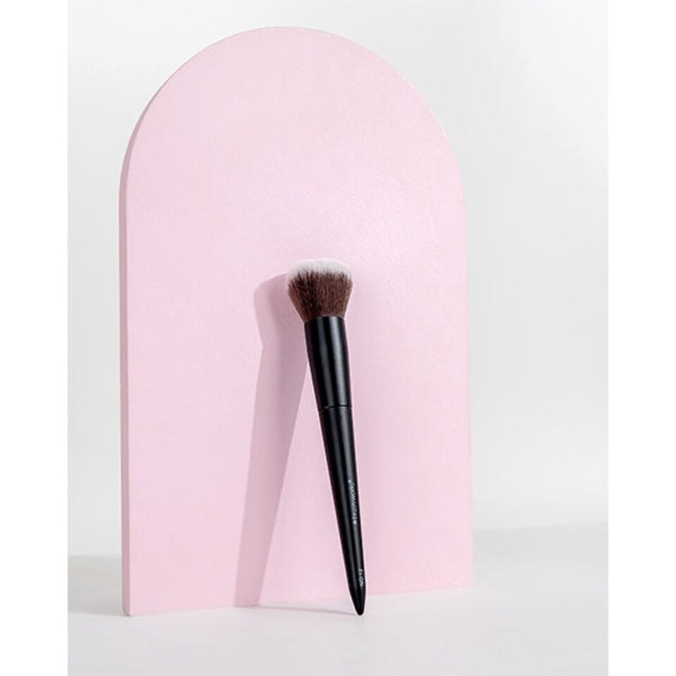 image 1 of Brushworks No. 12 Blush Brush