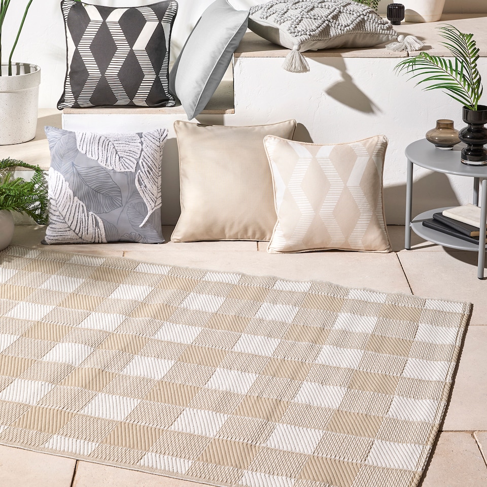 image 1 of D & D Gingham Outdoor Rug Natural