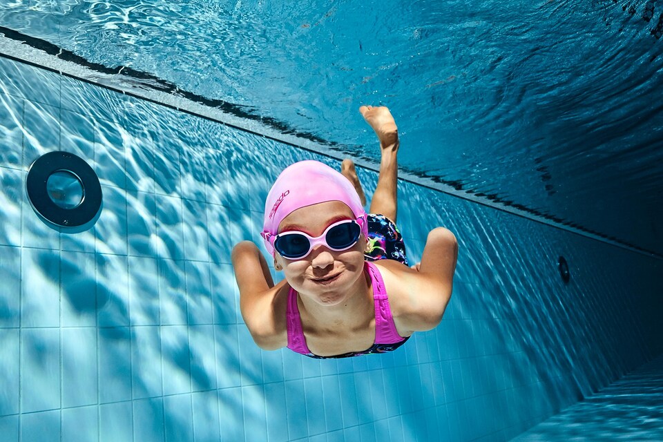 image 1 of Speedo Biofuse 2.0 Junior Swim Goggles