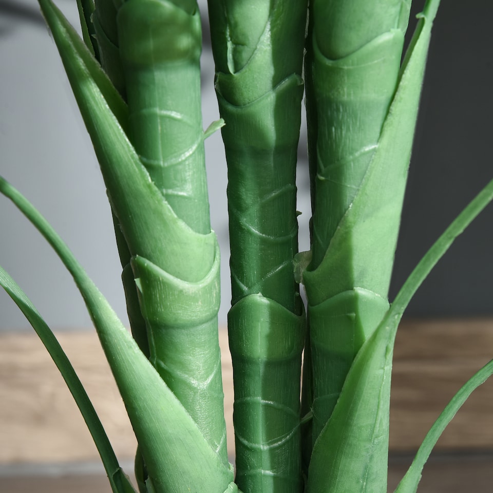 image 1 of Outsunny 125cm4FT Artificial Palm Plant Decorative Tree with Nursery Pot, Fake Plastic Indoor Home Office Decor, Green