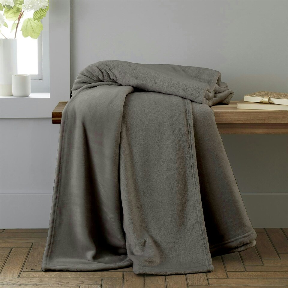 image 1 of Catherine Lansfield Velvet Raschel 200x240cm Throw Charcoal Grey