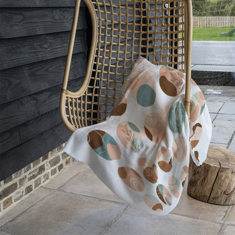image 1 of Round texture and floral icons in pastel colours (Blanket)