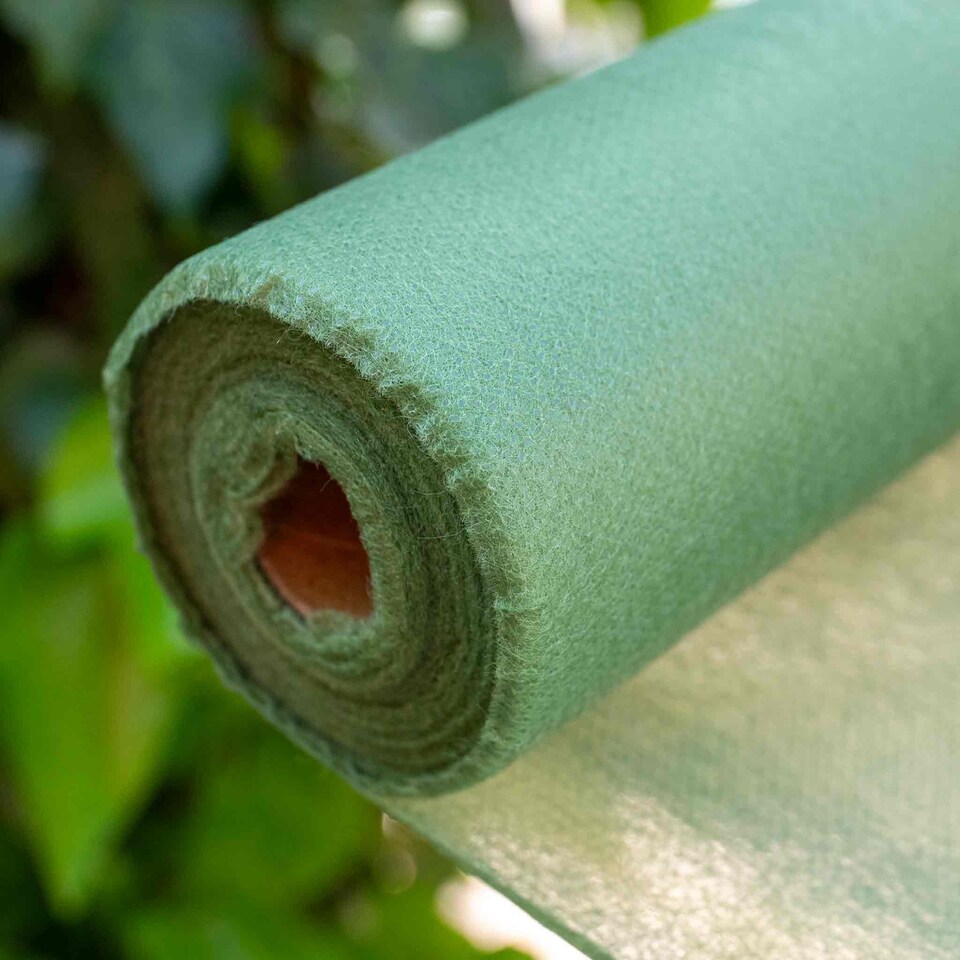 image 1 of Grow It Heavy-Duty Winter Fleece 1 m x 10 m, 38 gsm