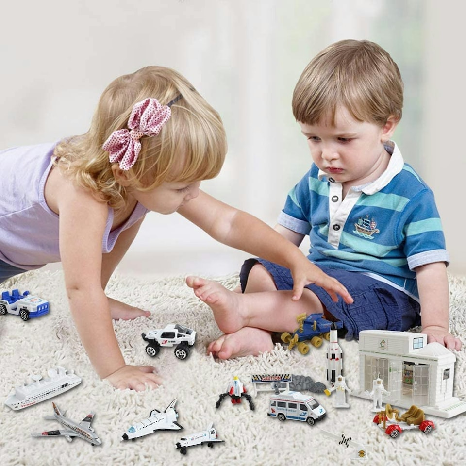 image 1 of 44 Pcs Astronaut Space Ship Shuttle Pretend Play Set