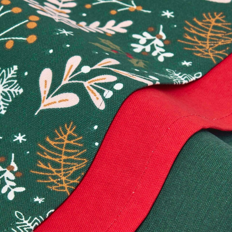 image 1 of Homescapes Festive Forest Green Set of 3 Christmas Tea Towels Green