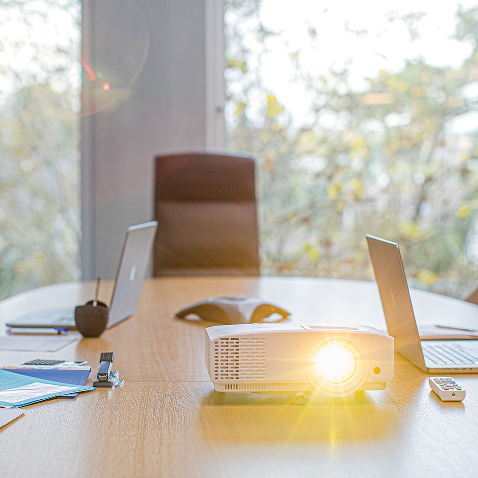 image 1 of Philips ProPix 650 Projector White- 150", Philips UHP lamp, WXGA resolution, 4000 ANSI lumens