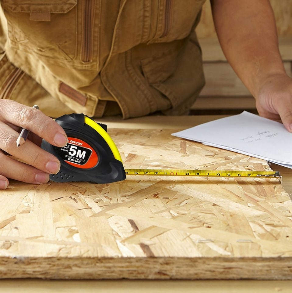 image 1 of Dekton 5m 16ft Tape Measure Metal Retractable Griplock Metric Measuring Imperial