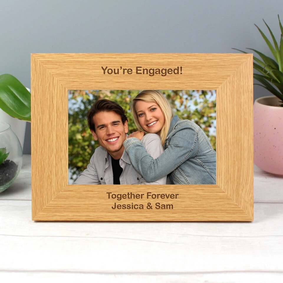 image 1 of Personalised Short Message 6x4 Landscape Oak Finish Photo Frame