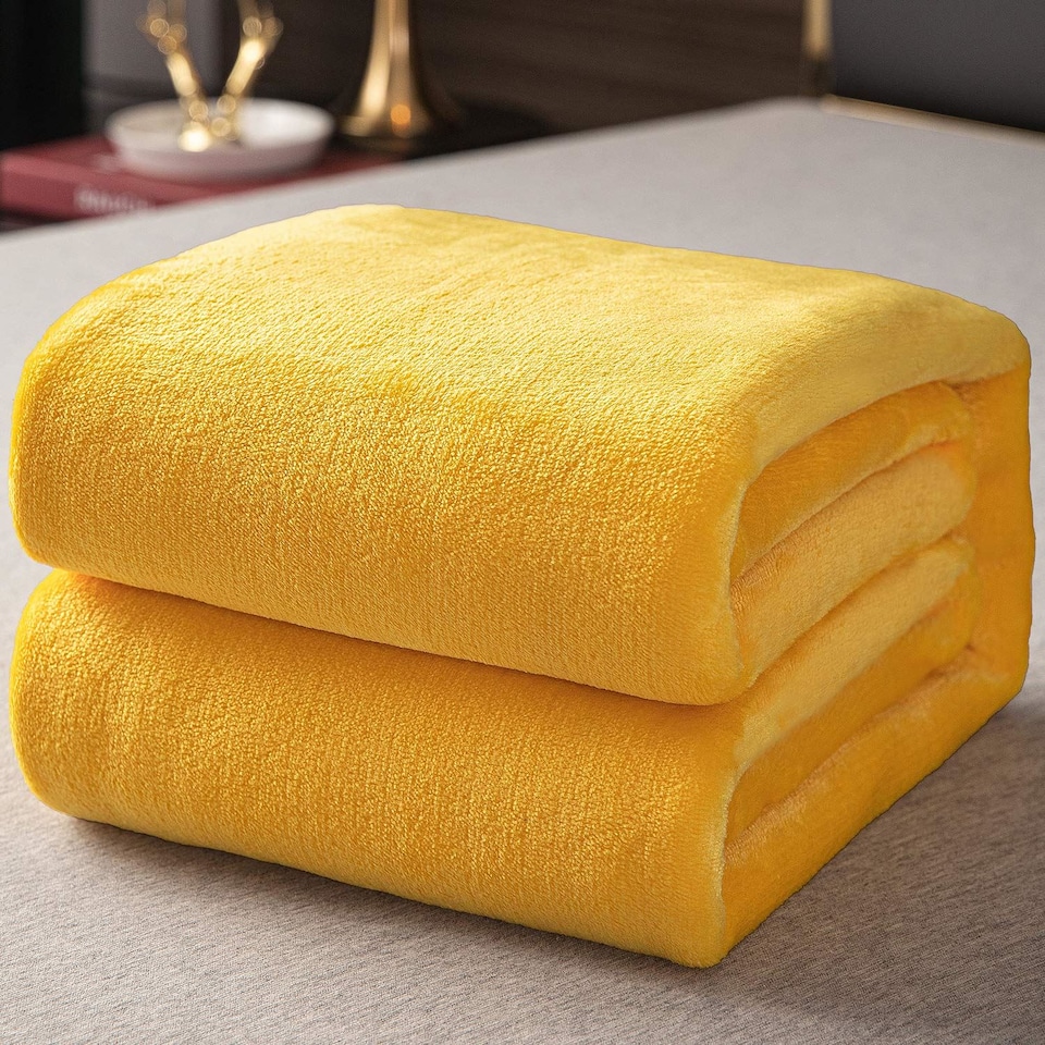 image 1 of Keplin Flannel Fleece Throw Blanket Soft Plush Microfibre Bedspread