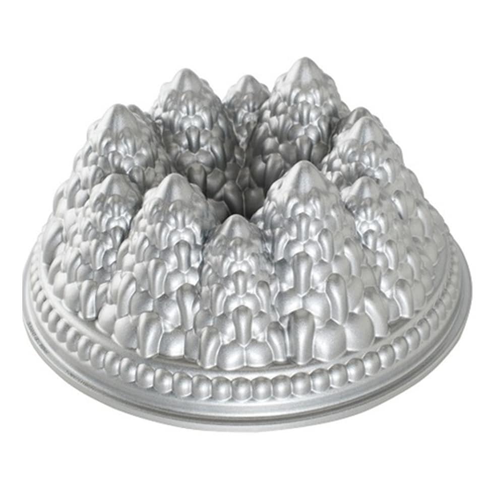 Bundt Pan: Nordic Ware Pine Forest, Silver