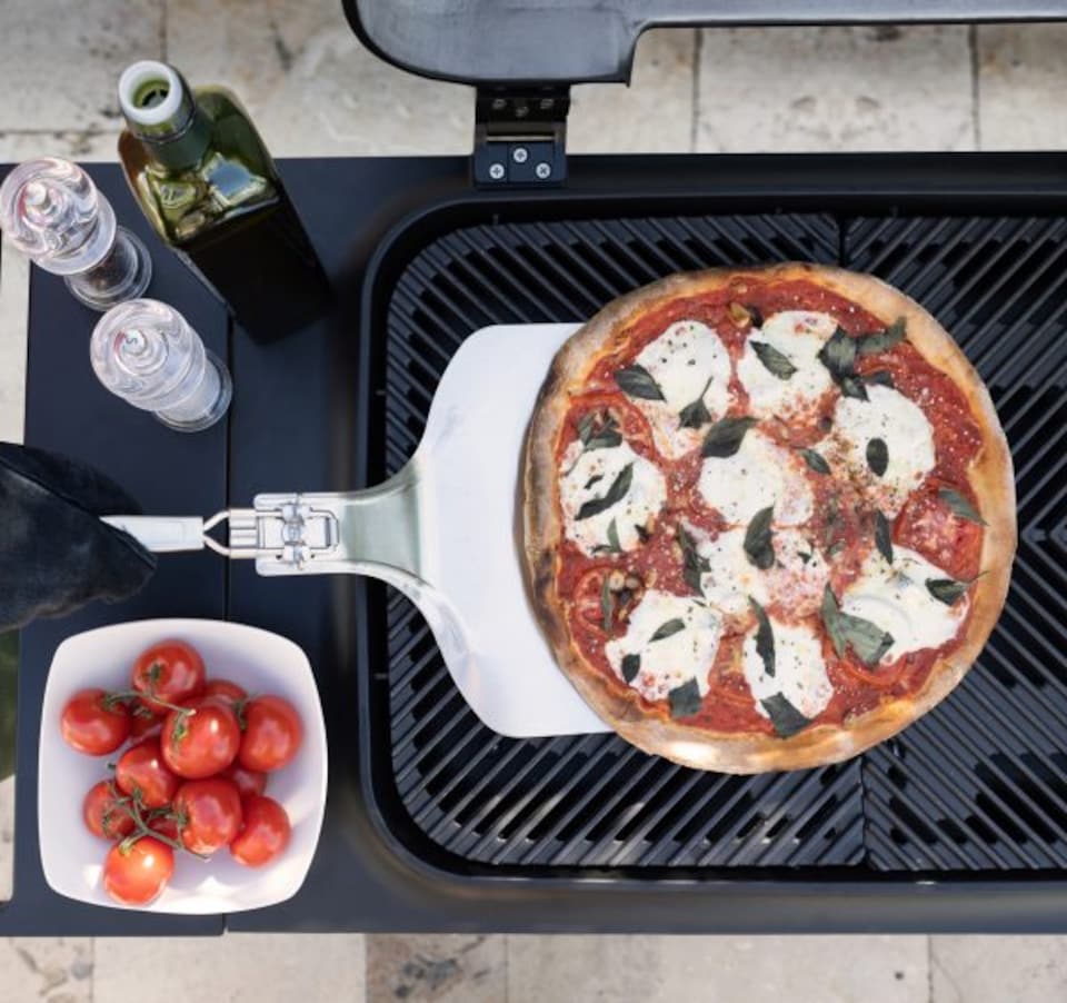 image 1 of Heston Blumenthal Everdure Quantum Stainless Steel Pizza Peel