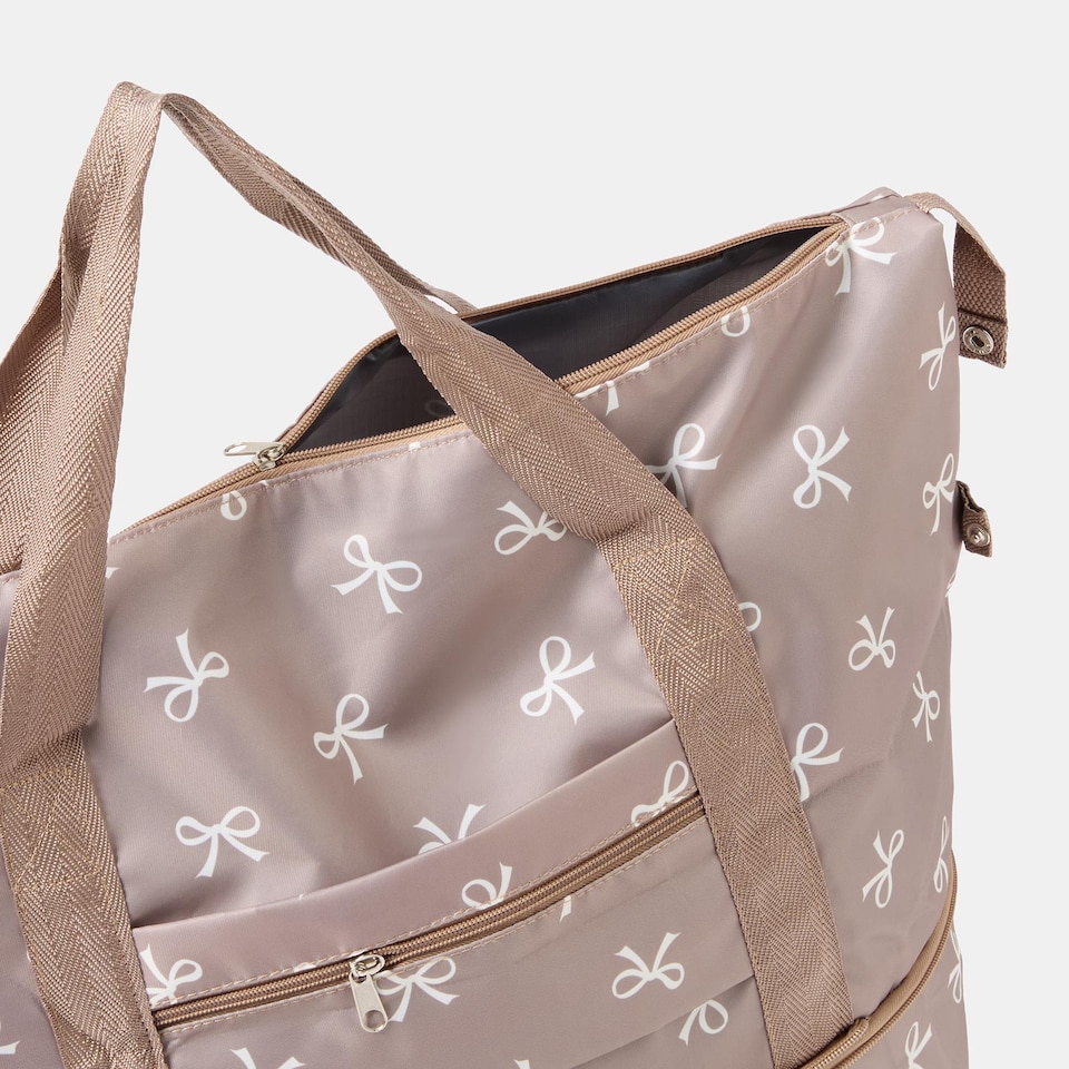 image 1 of OHS Bows Weekend Travel Bag Expandable Cabin Gym Duffel