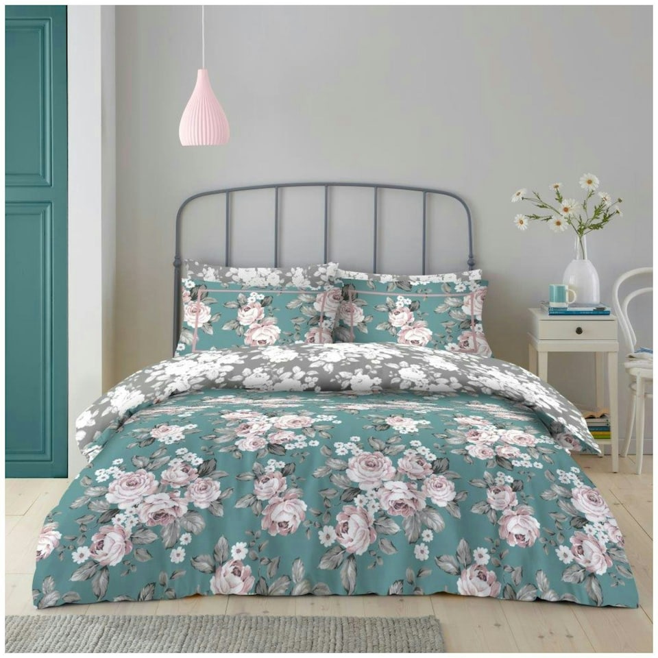 image 1 of VELVETIO Wilson Complete Duvet Cover Set with Fitted Sheet Breathable Bedding Quilt