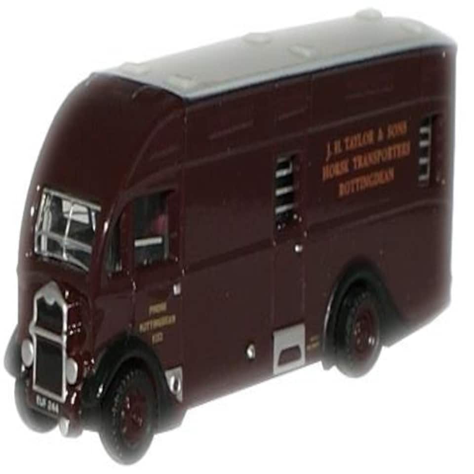Oxford Diecast Albion Horsebox J H Taylor & Sons