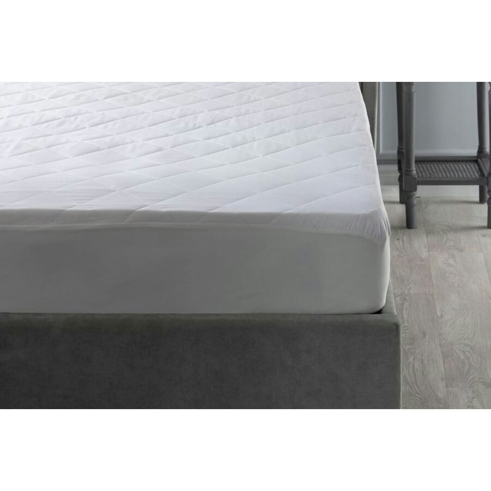 image 1 of Belledorm Hotel Suite Quilted Mattress Protector - White - 200cm x 200cm