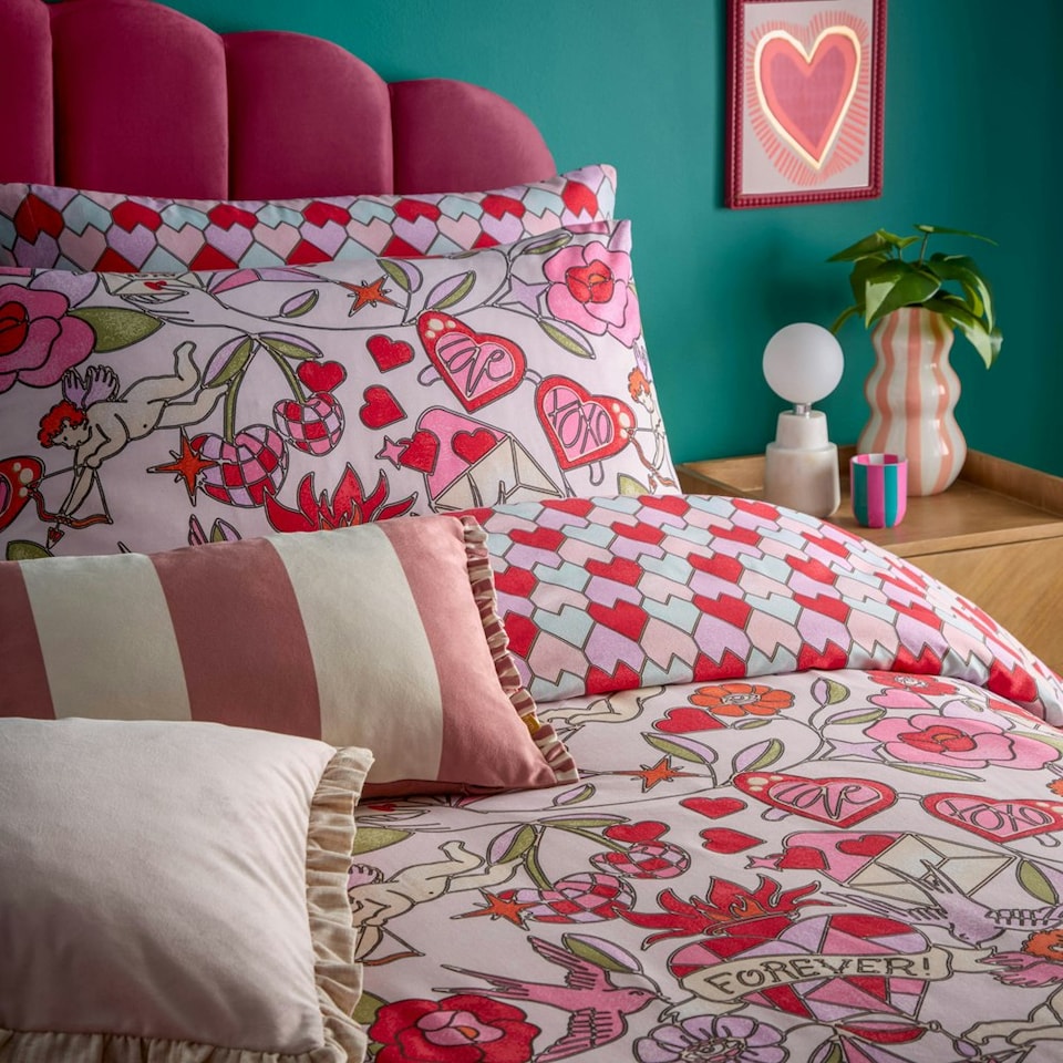 image 1 of Furn Glasshearts Printed King Size Duvet Set Pink | King