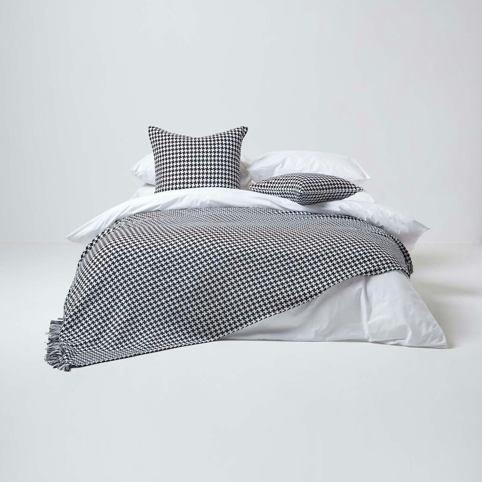 image 1 of Homescapes Black Houndstooth 100% Cotton Bedspread Throw - 255 x 360 cm Black