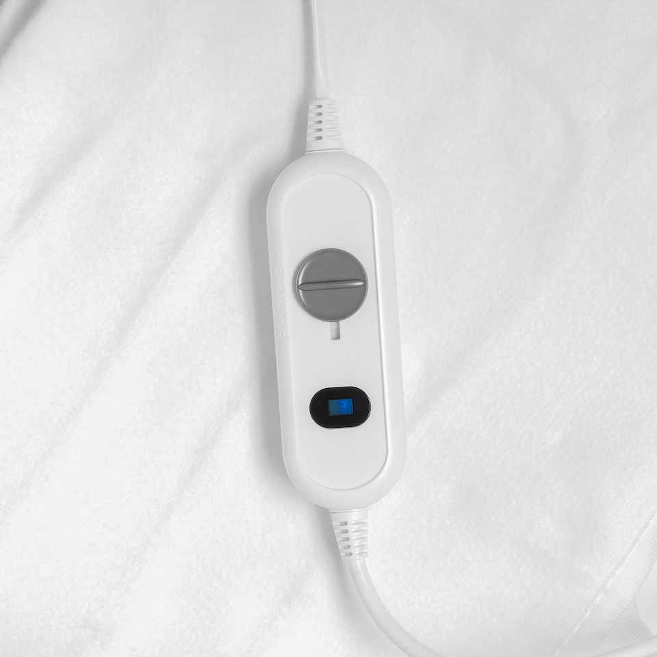 image 1 of Daewoo Slumber Double Electric Heated Underblanket Polyester 135 x 120cm White