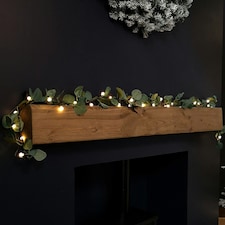 1.8m LED Artificial Eucalyptus Garland with Warm White Lights - Battery Operated Green Leaf Foliage for Indoor Christmas Decor