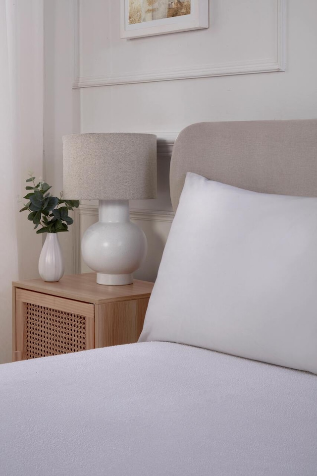 image 1 of Terry Waterproof Mattress Protector Elastic Skirt (White) | White | Single | 1