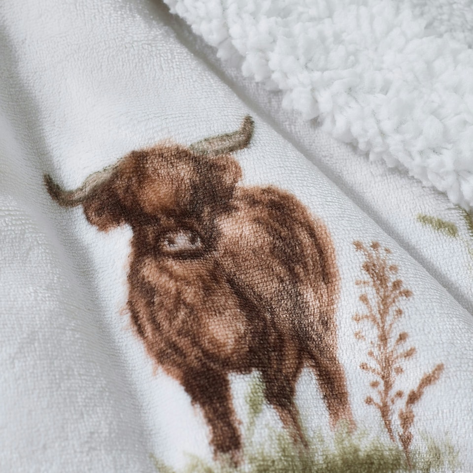 image 1 of Catherine Lansfield Angus Highland Cow Cosy Fleece 130x170cm Blanket Throw Natural | Cream | Natural | One Size