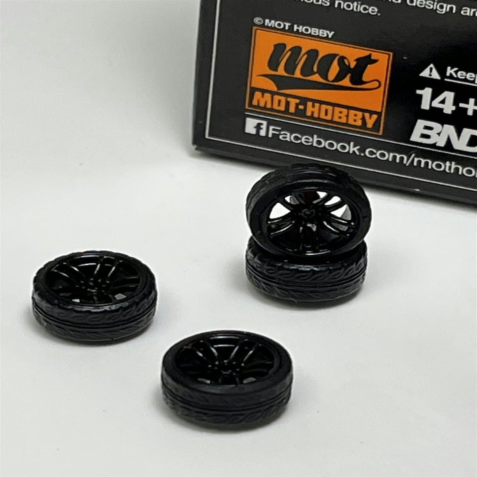 image 1 of BNDS Custom Wheel Parts Wheel and Tyre Set Flat Gloss Black 1:64 MOT Hobby BC26405BK