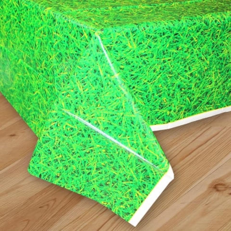 Green Grass Plastic Tablecover 274cm x 137cm