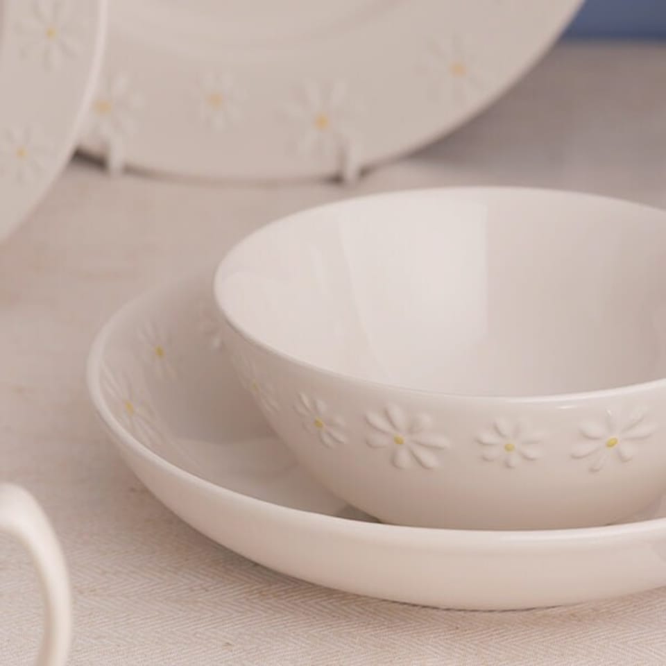 image 1 of Price & Kensington Daisy Cereal Bowl 16.5cm | White