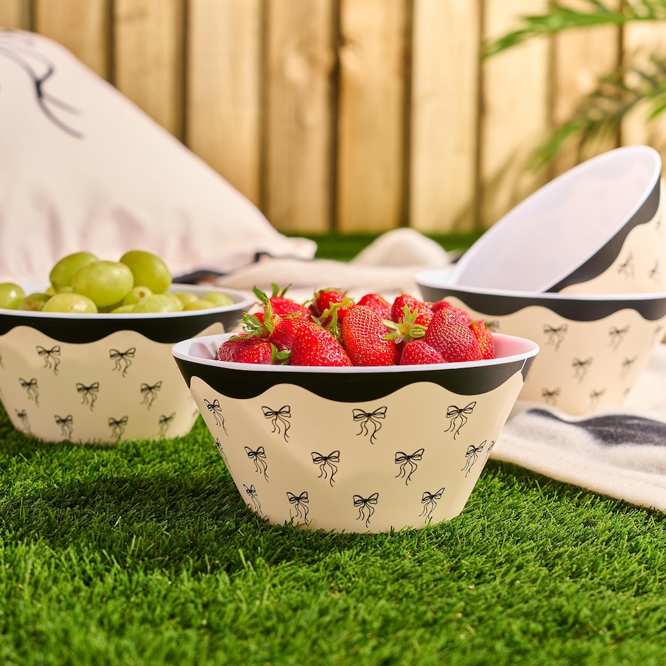 image 1 of OHS Summer Print Plastic Picnic Bowls Set of 4 Lightweight Outdoor