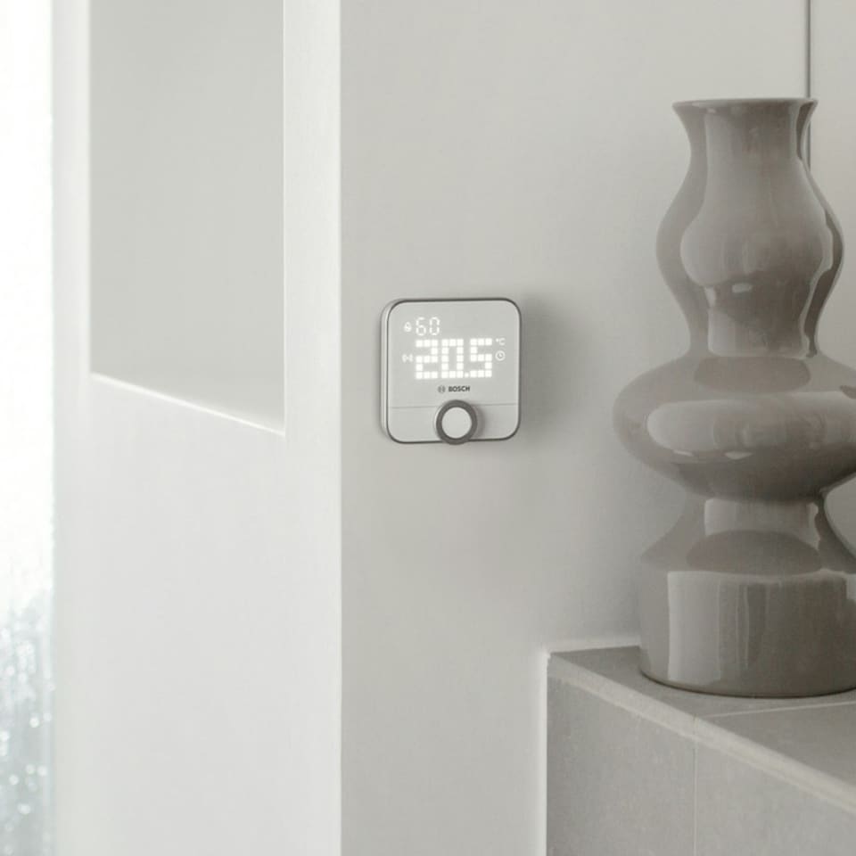 image 1 of Bosch Smart Home Room Thermostat II