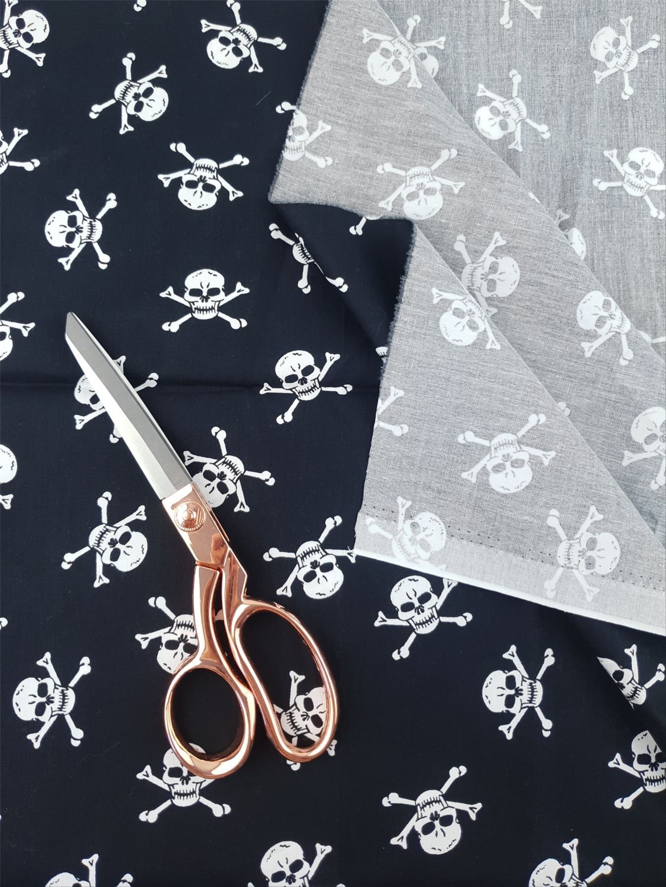 Rose and Hubble White on Black 100% Cotton Poplin Dressmaking Fabric, 112.5cm / 44" Wide - per metre
