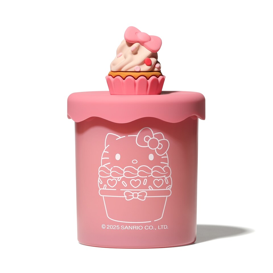 image 1 of Hello Kitty Bakery Strawberry Cupcake Scented Candle 206g