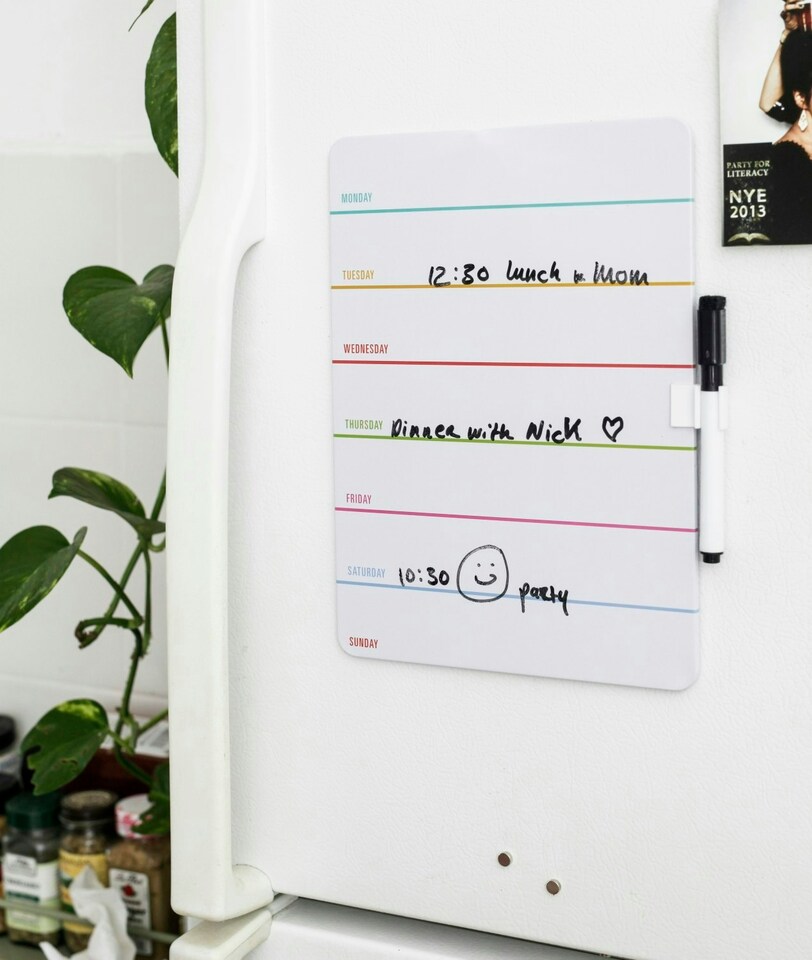 image 1 of Kikkerland Magnetic Weekly Planner WhiteBoard
