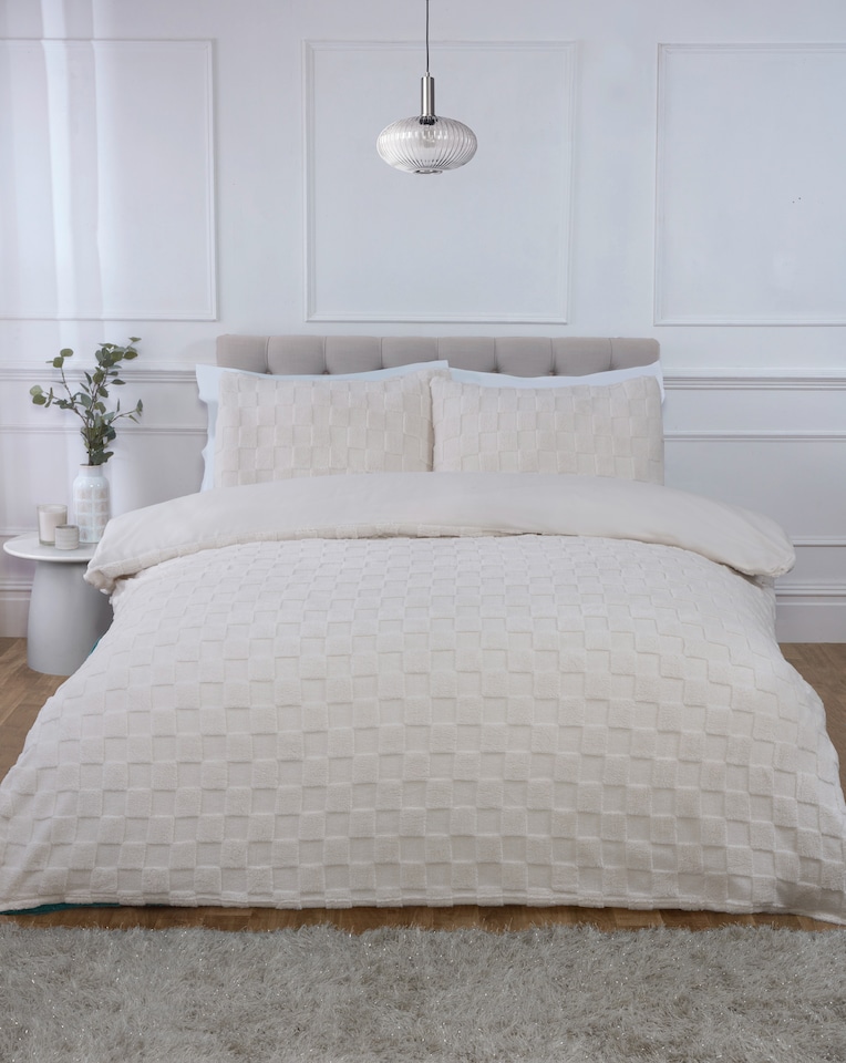 image 1 of Luxury Check Teddy Polyester Fleece Duvet Cover Set with Pillowcase | Cream | King