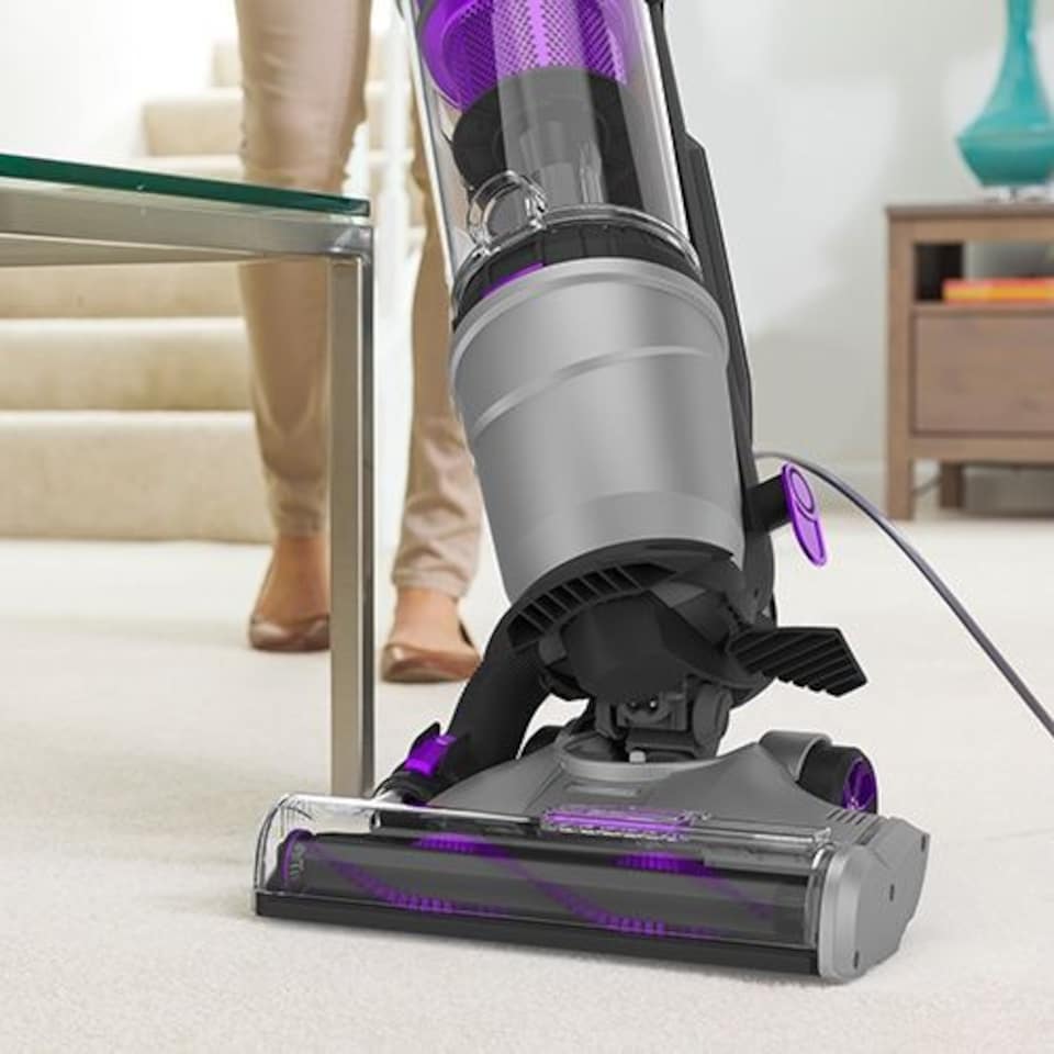 image 1 of VAX Air Lift Steerable Pet Pro Vacuum Cleaner UCUESHV1