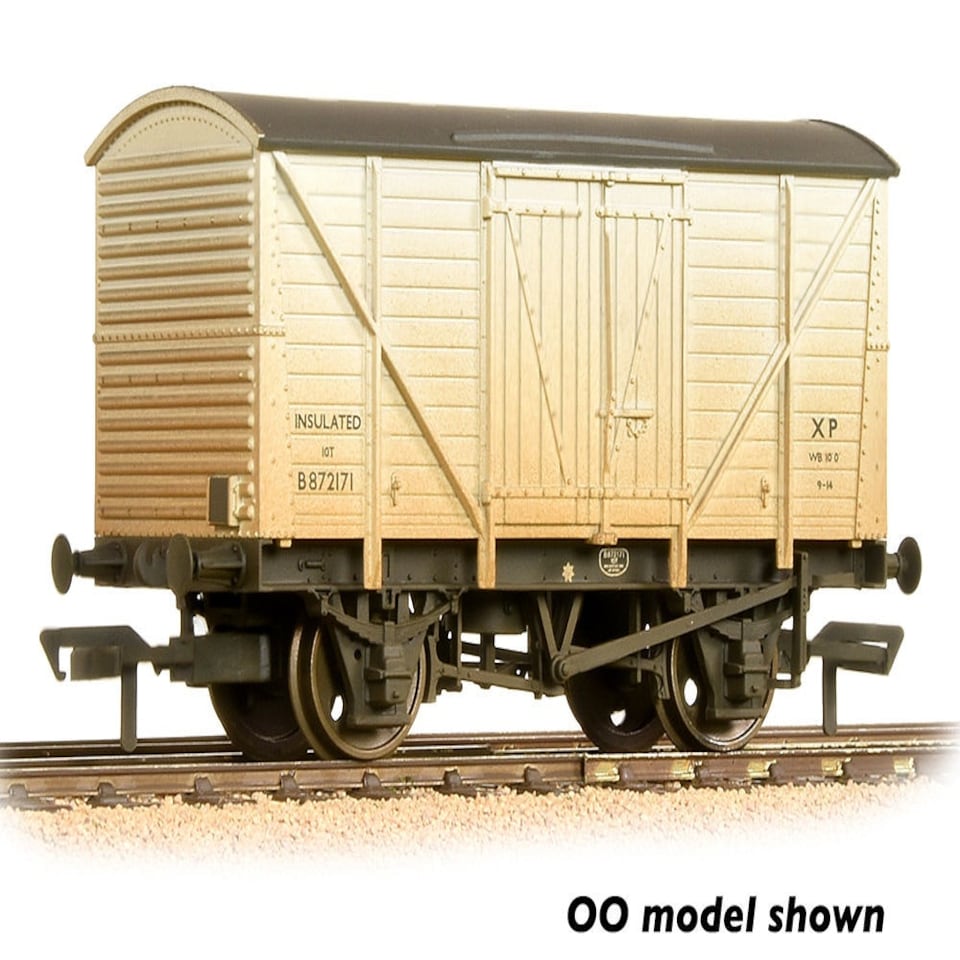 Graham Farish 10t Insulated Van BR White Weathered