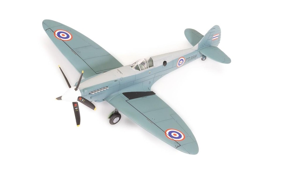 image 1 of Airfix British Supermarine Spitfire PR.XIX (1:72 Scale)