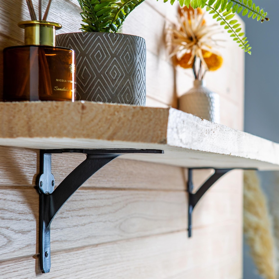 image 1 of Hammer & Tongs Iron Shelf Bracket - D150mm - Raw