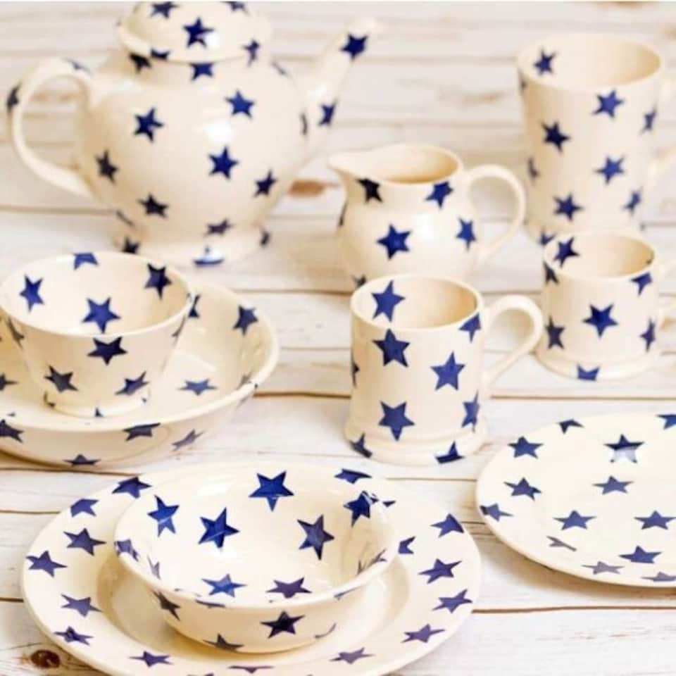 image 1 of Dinner Plate: 1 x 26.5cm Emma Bridgewater Blue Dinner Plate, Ceramic White