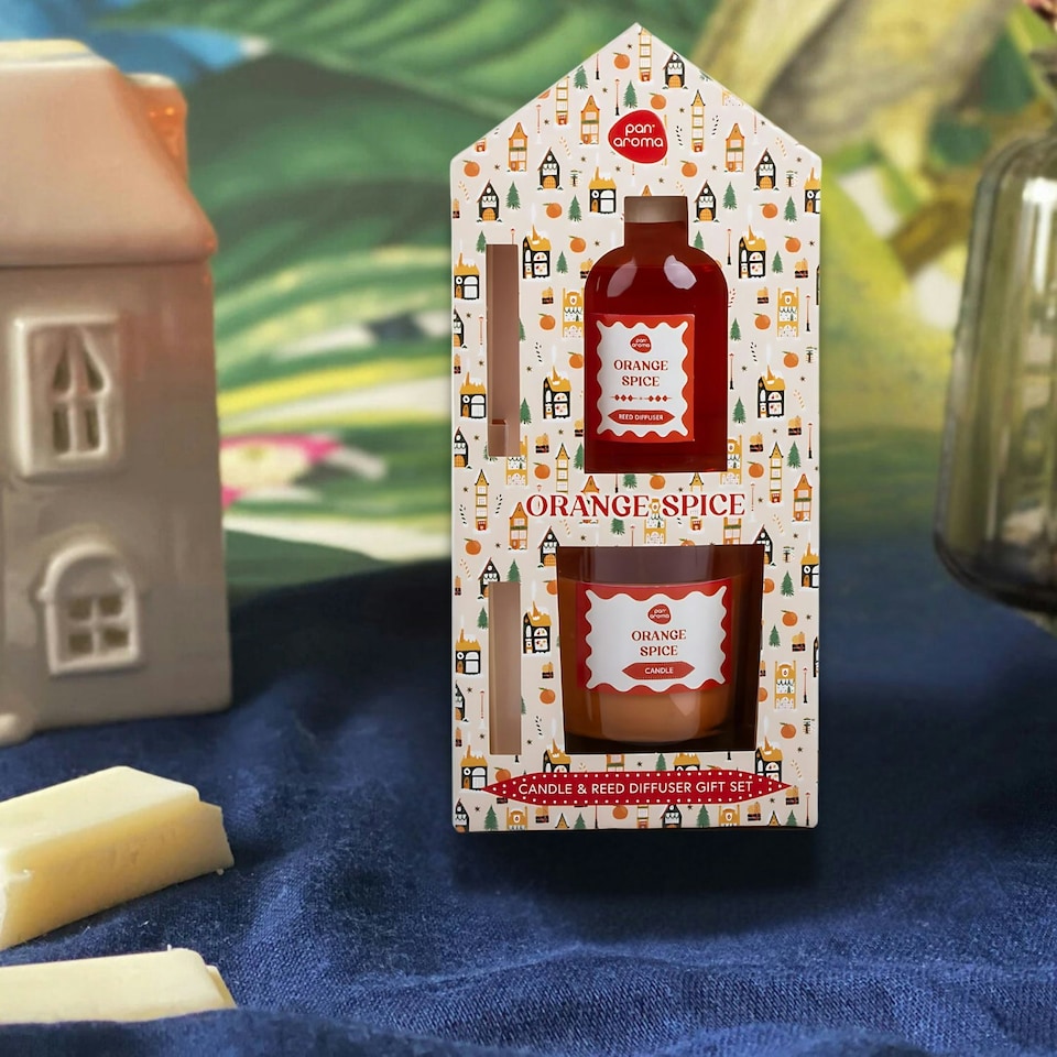 image 1 of Pan Aroma Orange Spice Red Diffuser Oil & Candle Wax Special Occasions Gift Set