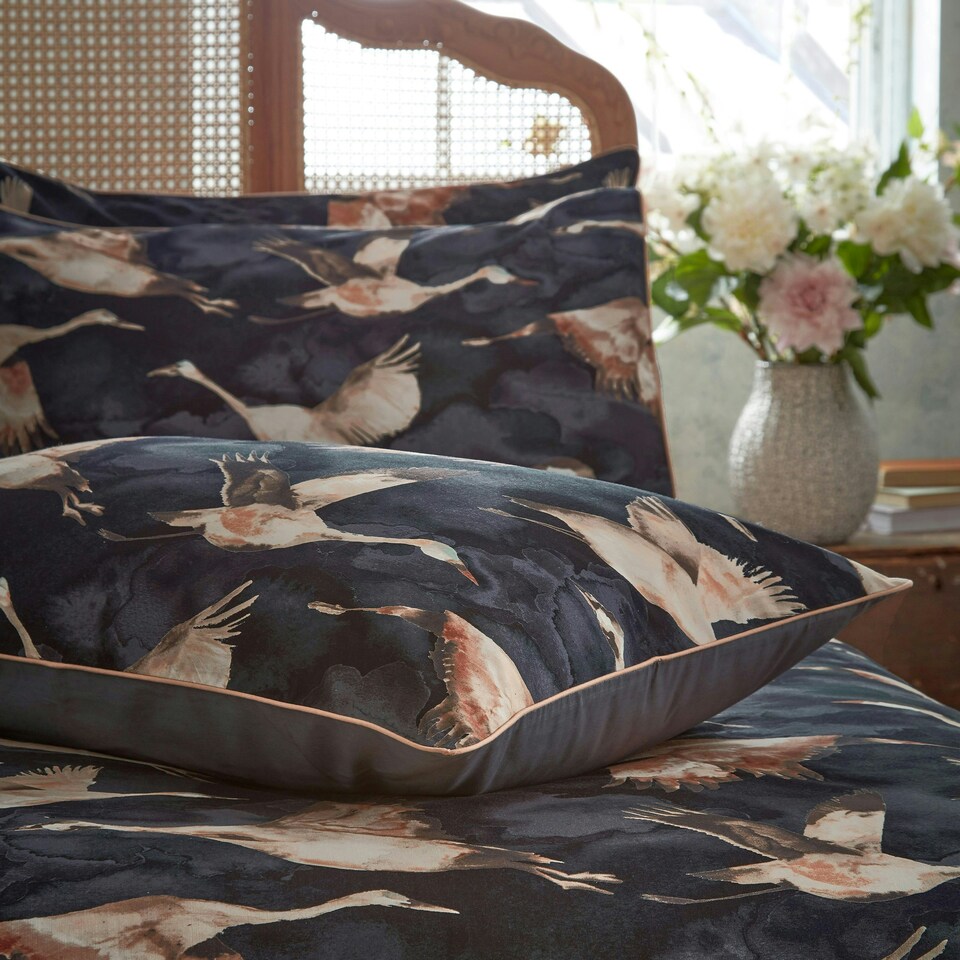 image 1 of Edinburgh Weavers Flyway Luxury Cotton King Duvet Cover Set
