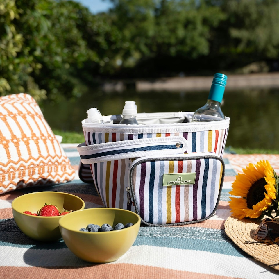 image 1 of Country Living Lunch Bag
