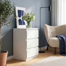 Edmore 3 Drawer Bedside Chest in White