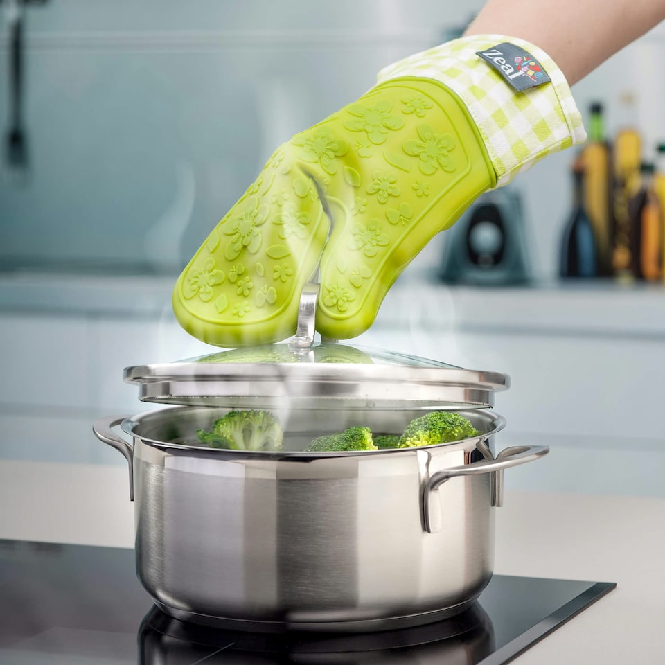 image 1 of Zeal Steam Stop™ Waterproof Silicone Single Oven Glove Cream