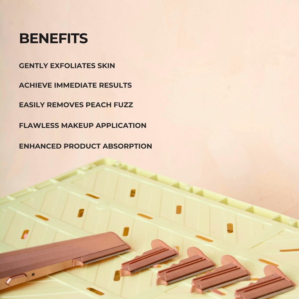 image 1 of Hollywood Smoother - Sonic Dermaplaner